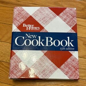 Better Homes and Gardens Red Checkered Cookbook